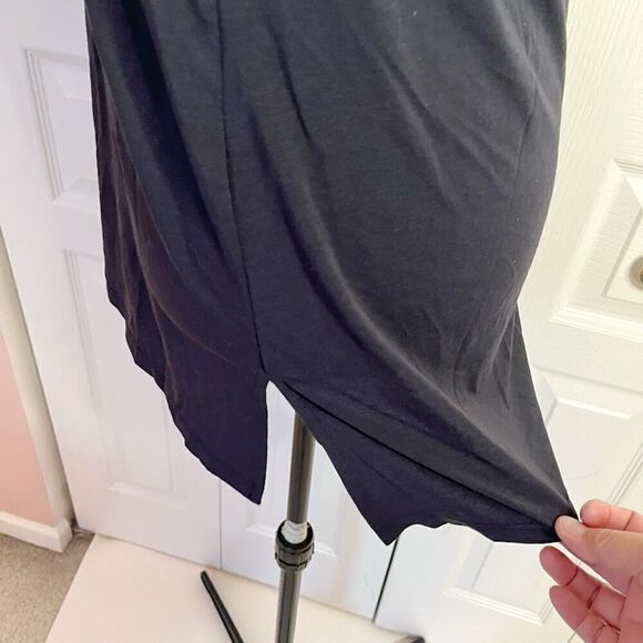 Athleta NWT Essence Built in Bra Support Camisole V Neck Tank Top - Picture 8 of 12